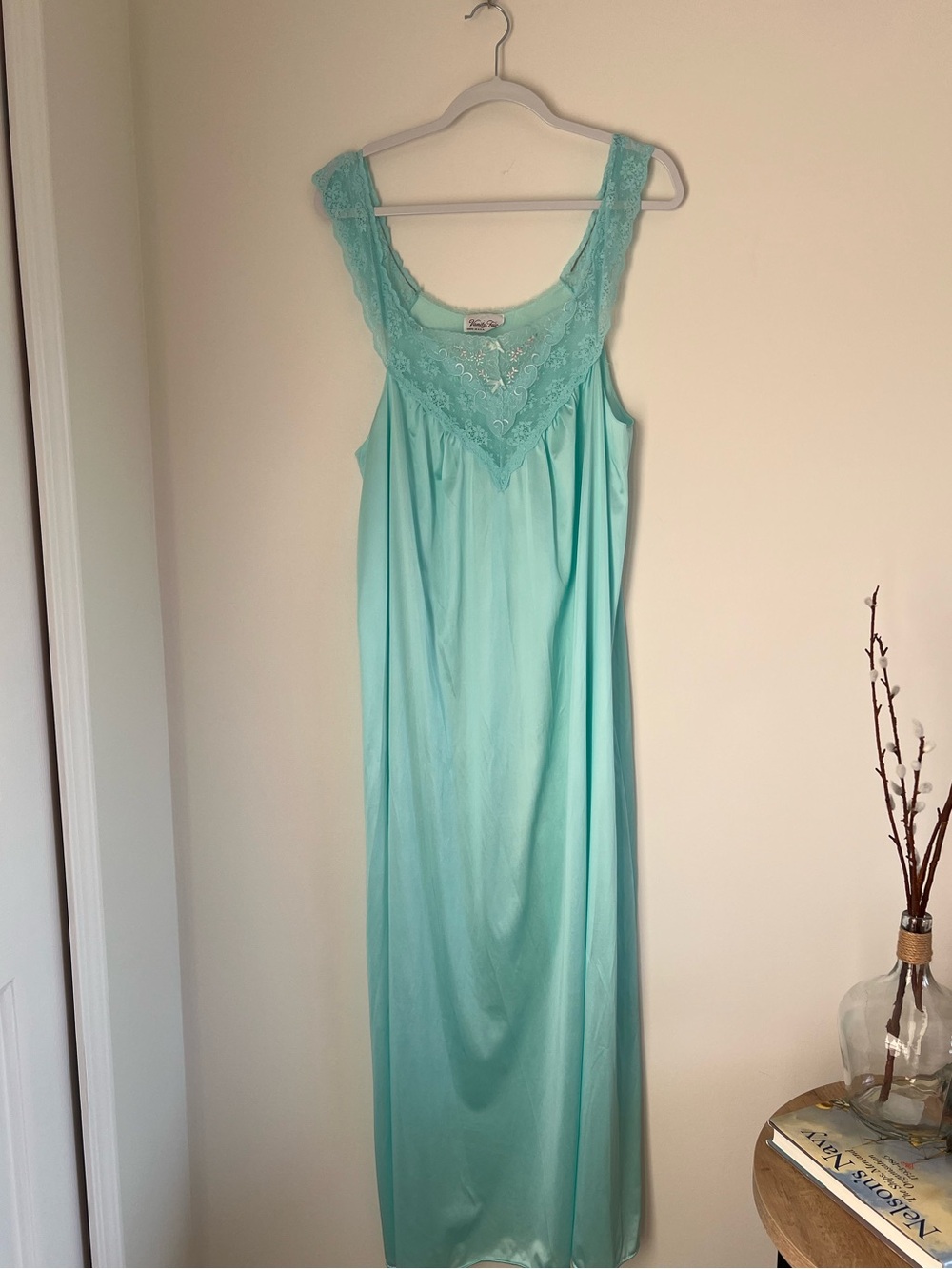 Vanity Fair Mint Green Lace Trim Long Nightgown